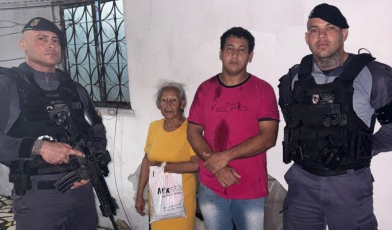 Idosa de 68 anos se perde durante chuva e é encontrada desorientada pela Força Tática em Manaus