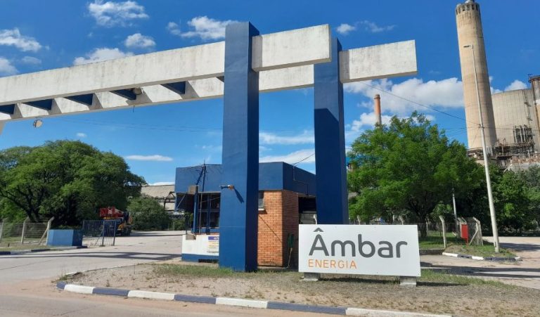 Justiça determina que Âmbar corrija falhas e apresente plano contra novos apagões no Amazonas