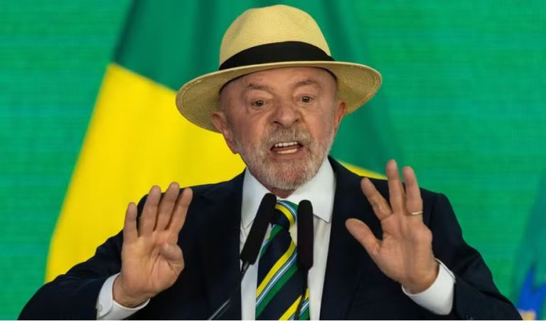 Lula sanciona fim da “taxa das blusinhas” para compras de até US$ 50