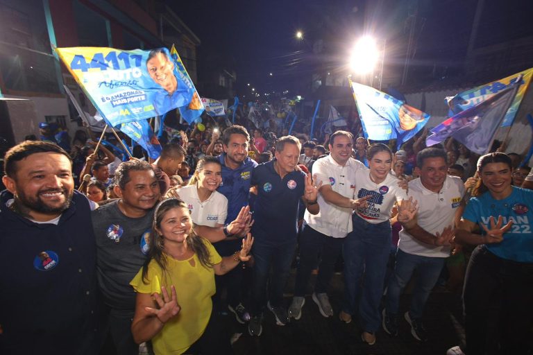 Adjuto Afonso reúne apoiadores em agenda eleitoral em Manaus