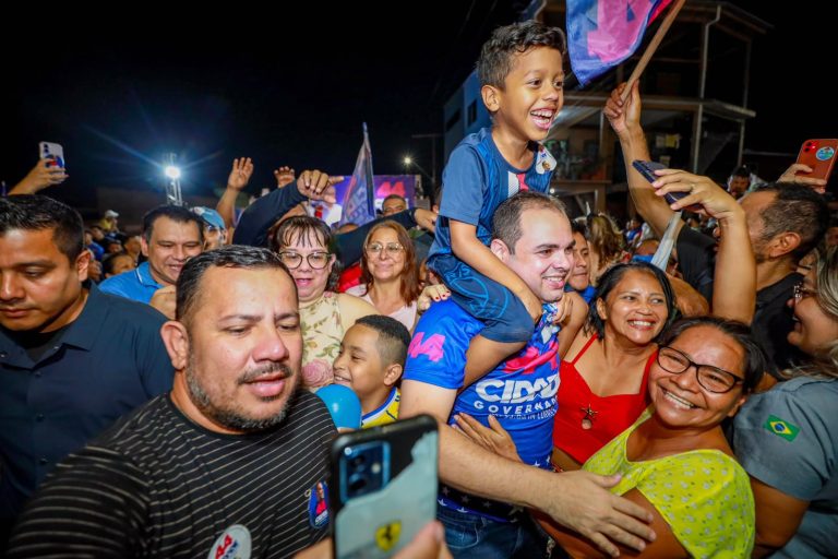Roberto Cidade e Serafim Corrêa levam propostas do Plano de Governo a diferentes regiões de Manaus