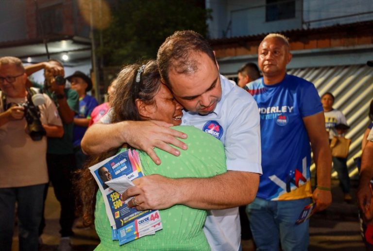 Roberto Cidade leva proposta ‘Mãe Solo Protegida’ às ruas do Zumbi e reforça compromisso com mulheres no segundo mandato