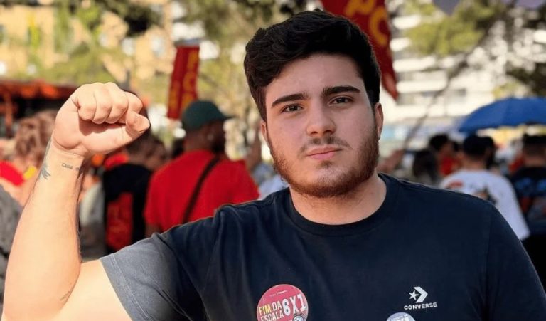Ex coordenador do PL Jovem declara voto em Lula após romper com bolsonarismo