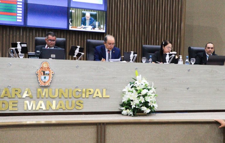 CMM aprova projeto que prevê pontos de recarga para veículos elétricos em estacionamentos de Manaus